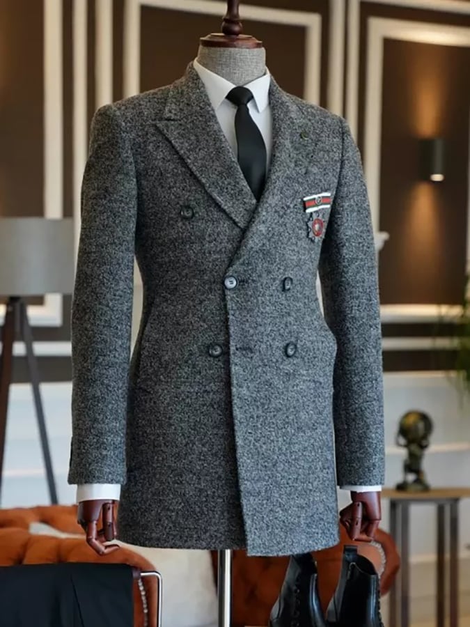 Classic Pointed Lapel Double-Breasted Slim Fit Wool Coat