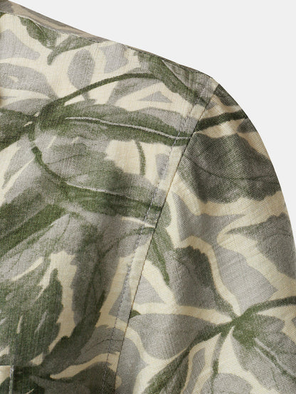 Men's Green Tropical Print Pocket Resort Short Sleeve Shirt