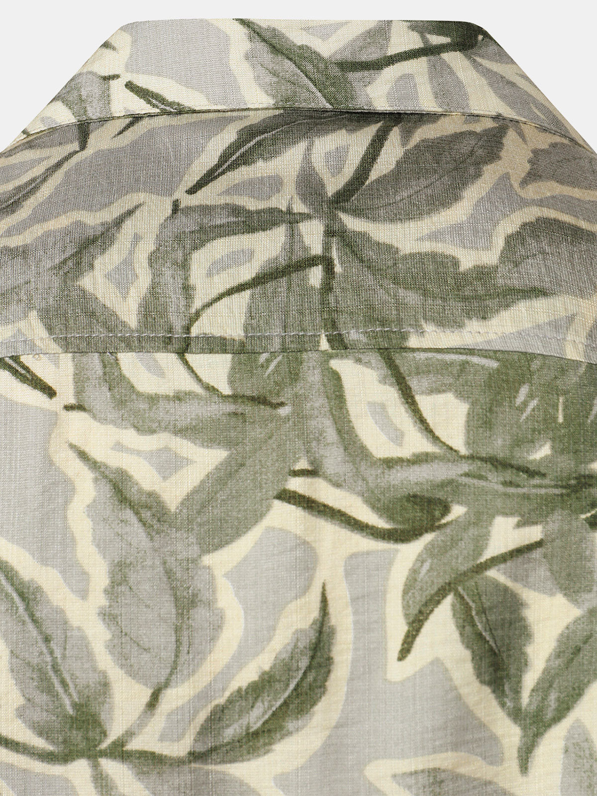 Men's Green Tropical Print Pocket Resort Short Sleeve Shirt