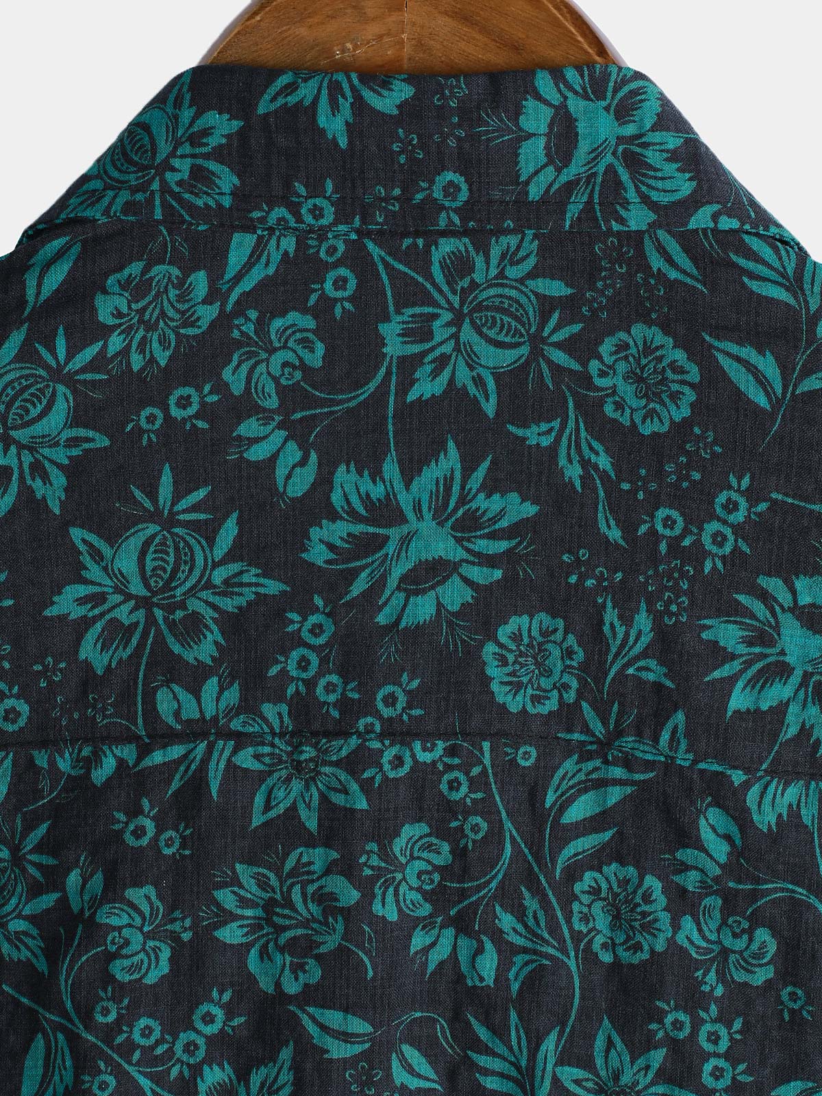 Men's Tropical Botanical Print Short Sleeve Button Down Vacation Resort Shirt