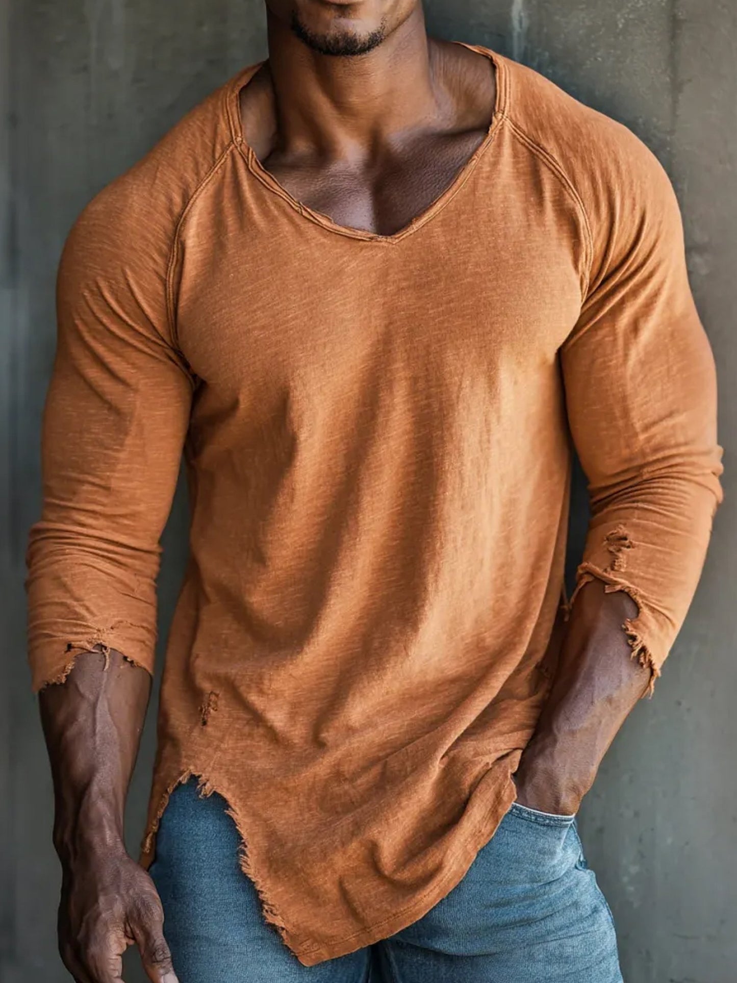 Men's Vintage Distressed V-Neck Long-Sleeved T-Shirt