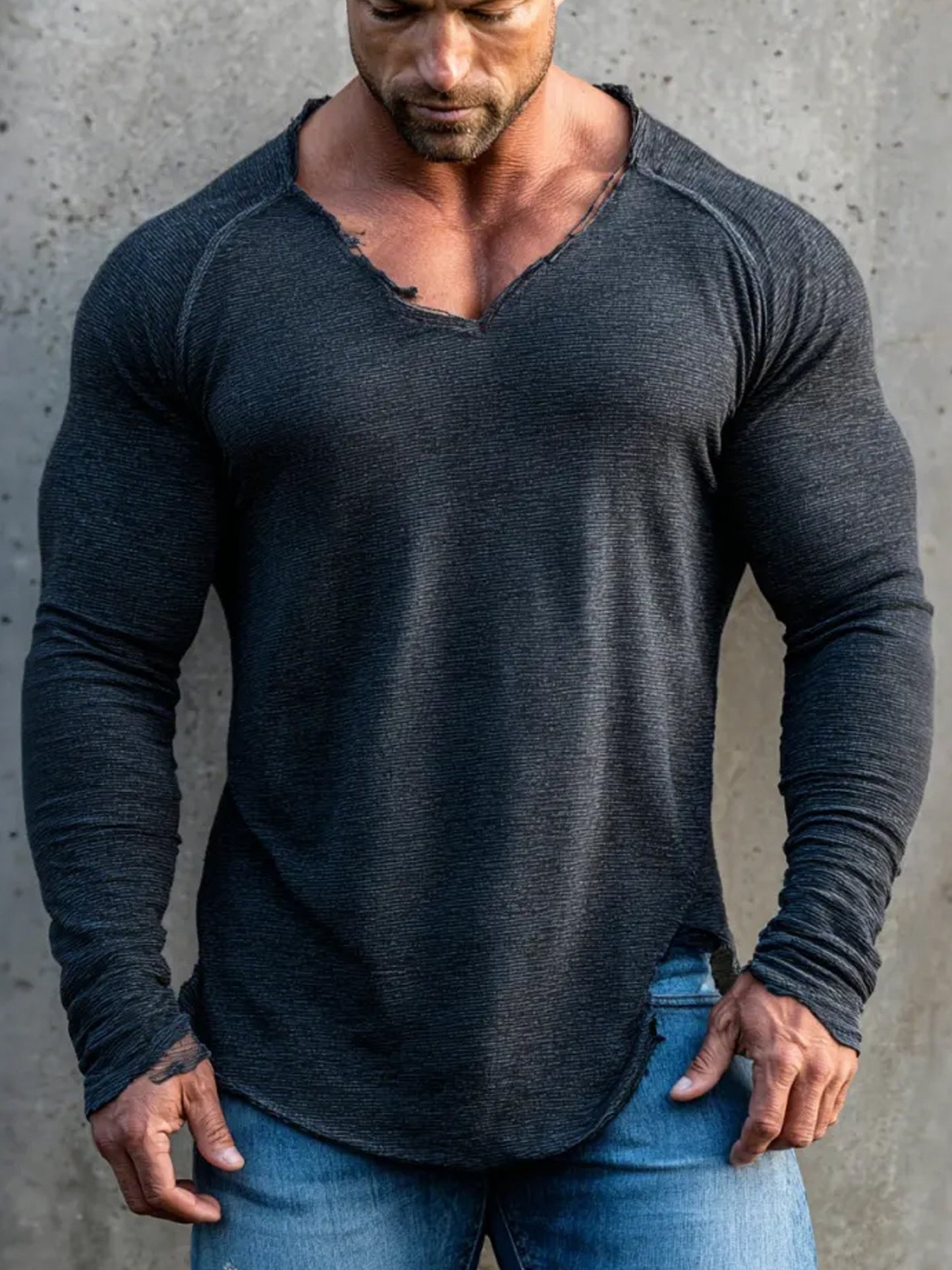 Men's Vintage Distressed V-Neck Long-Sleeved T-Shirt