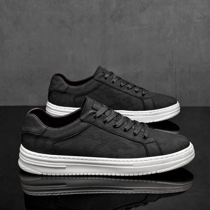 Tennis leather shoes