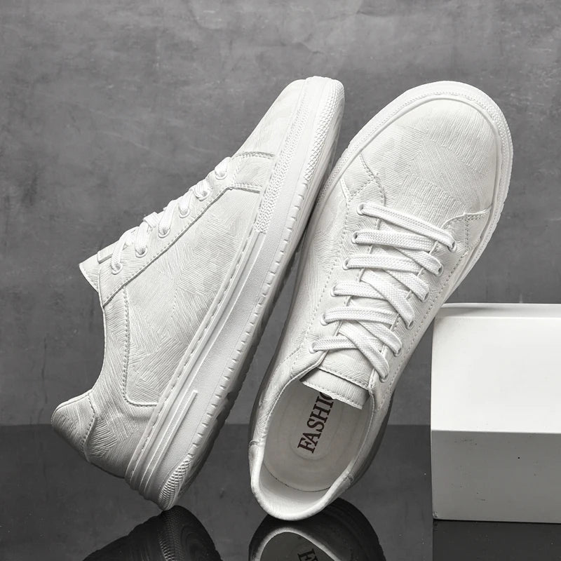 Tennis leather shoes